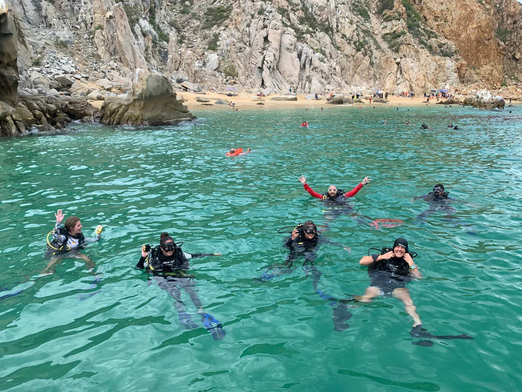 Scuba divers at Land's End, Cabo